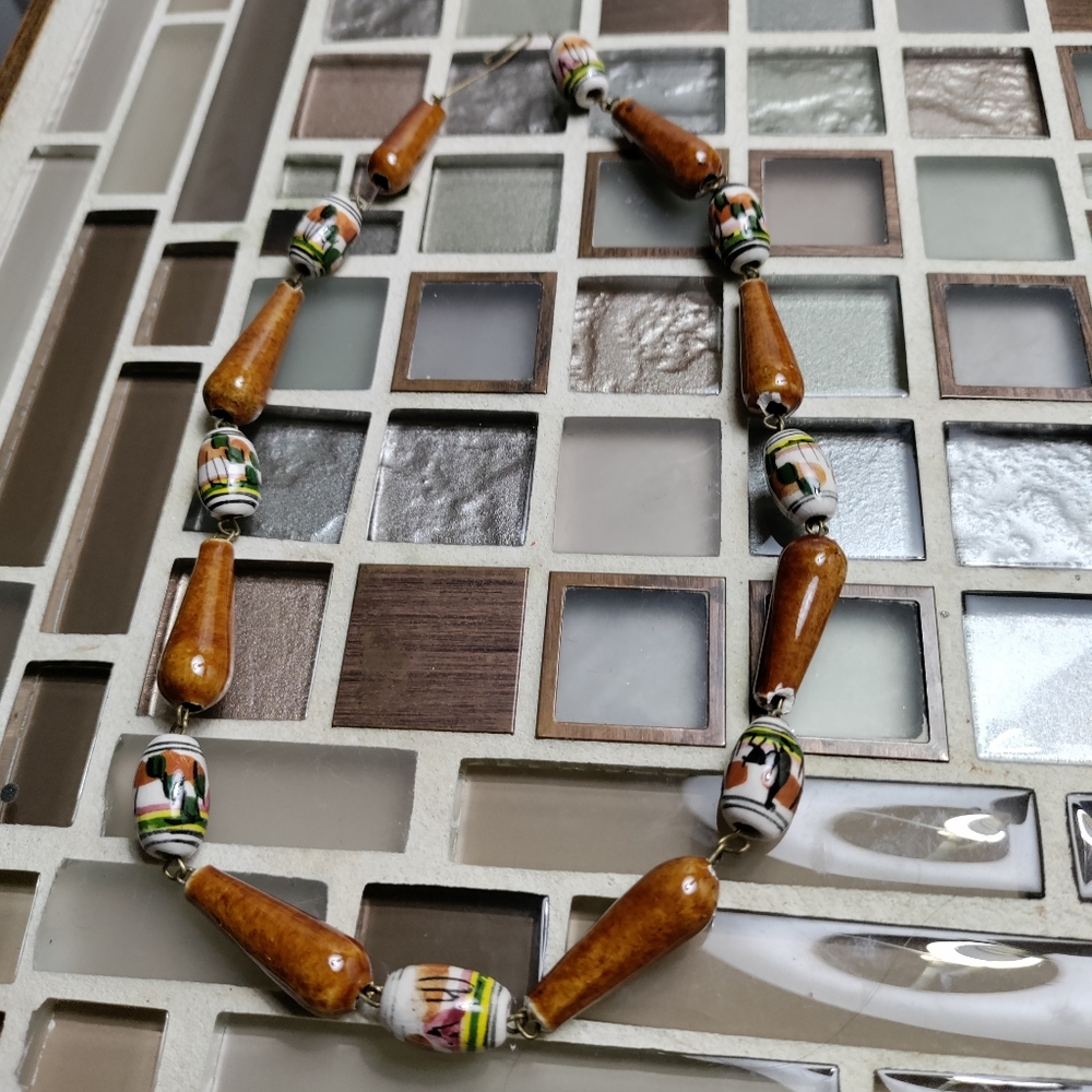 Vintage Peruvian Ceramic necklace